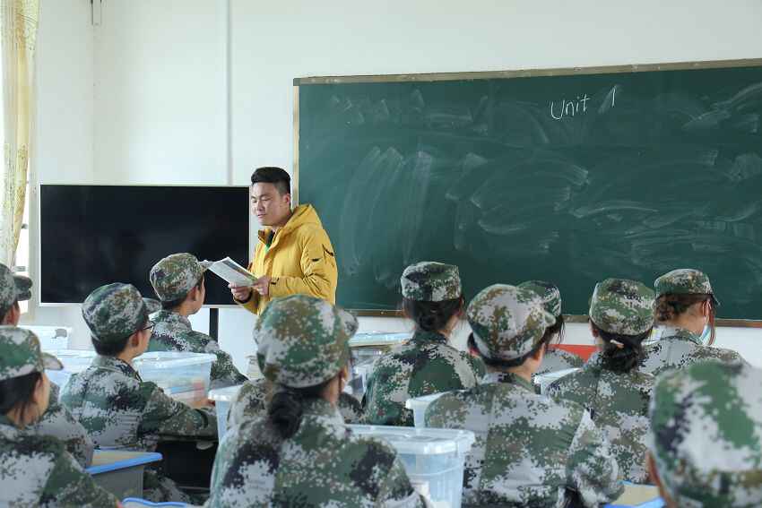 小孩不上学了怎么办？教育孩子要从个性出发(图2)