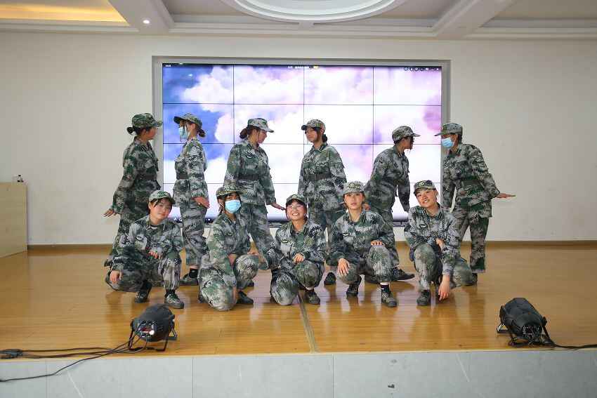 叛逆青少年训练营之青春期与孩子交流的几个问题(图2)